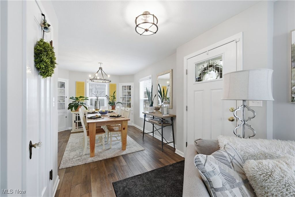 Photo of 735 Allison Avenue, Lorain, OH 44052 (MLS # 5181417)