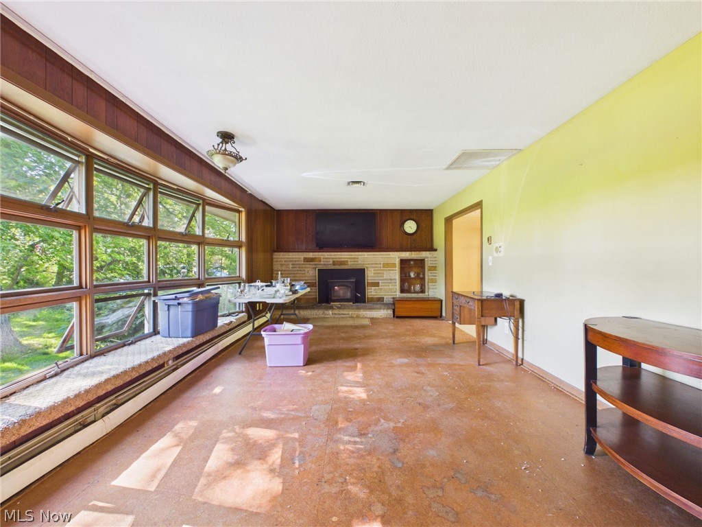 2648 River Road