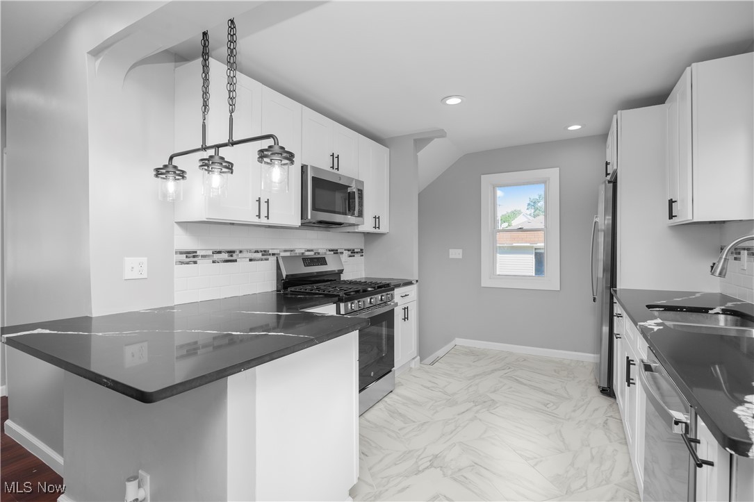 Pearl Rdg Realty Cos West Park - Residential