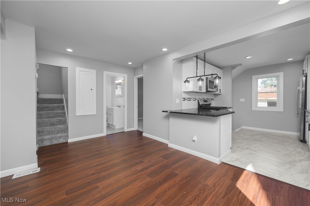 Pearl Rdg Realty Cos West Park - Residential
