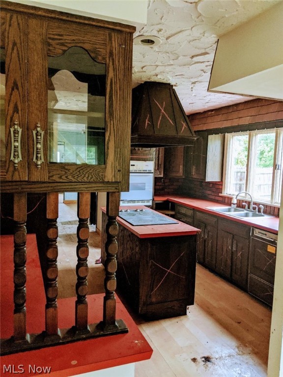 Hickory Grove - Residential