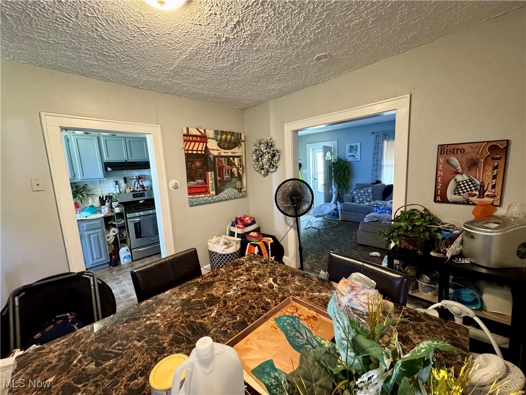 Canton - Residential Income