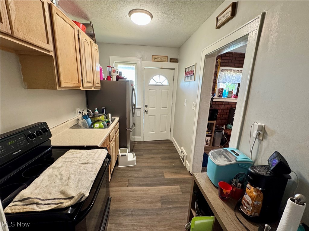 Canton - Residential Income