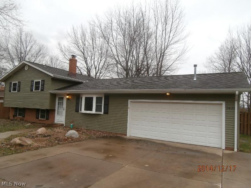 Classic 3 Bdrm 2 Bath 1019 Sq Ft Vinyl Sided Split Level Home with 2 Car attached Garage with Heater, Large Eat in Kitchen, Family Rm in Lower Level, 2nd Full Bath in Lower Level, Hardwood Flooring, Central Air, Deck, Fenced Rear Yard, shed and so much more!!