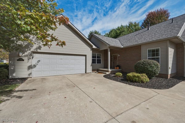 2373 KALYN PL, STOW, OH 44224 - Image 66452c8eaedb8a150c9f121a33841373/511458297
