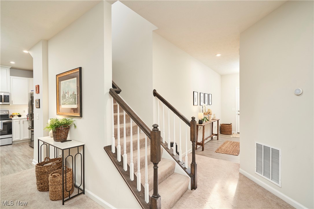 Towns/Cedar Crest - Residential