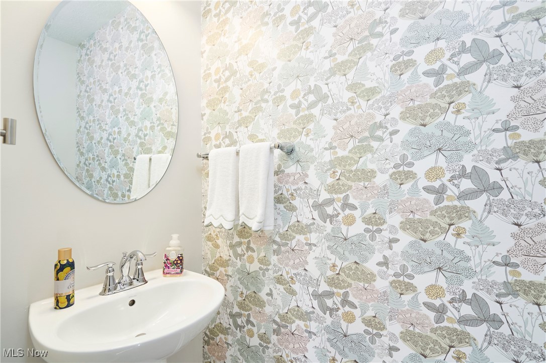 Towns/Cedar Crest - Residential