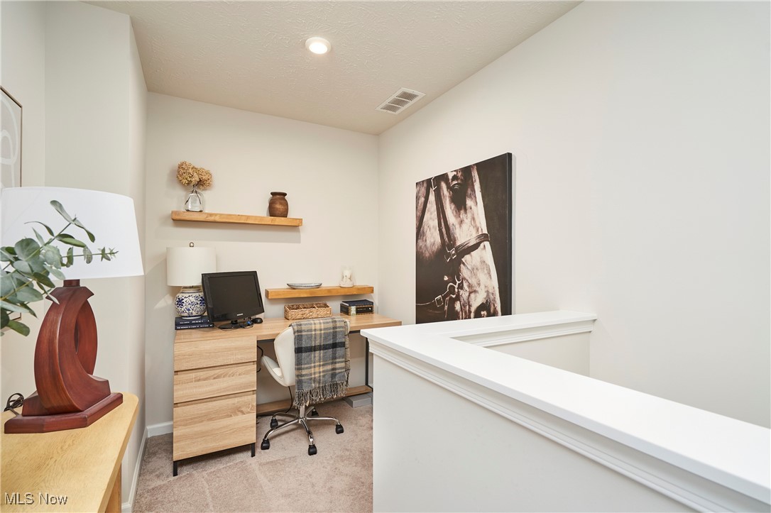 Towns/Cedar Crest - Residential