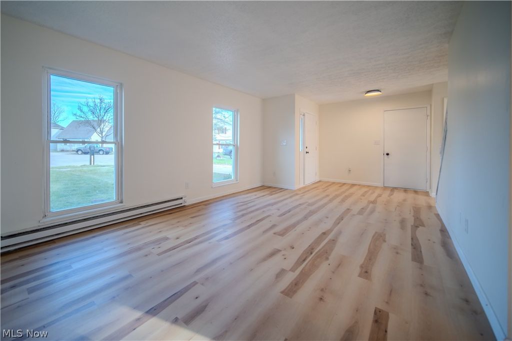 Photo of 886 Bunker Hill, Medina, OH 44256 (MLS # 5197722)