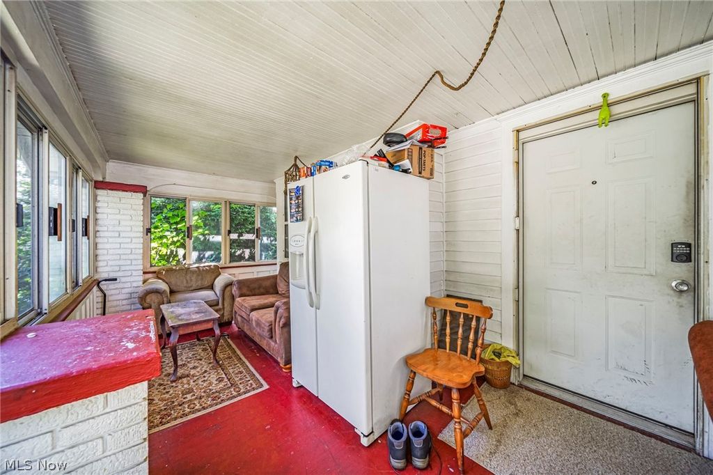 Photo of 1066 Emma Avenue, Akron, OH 44302 (MLS # 5200984)