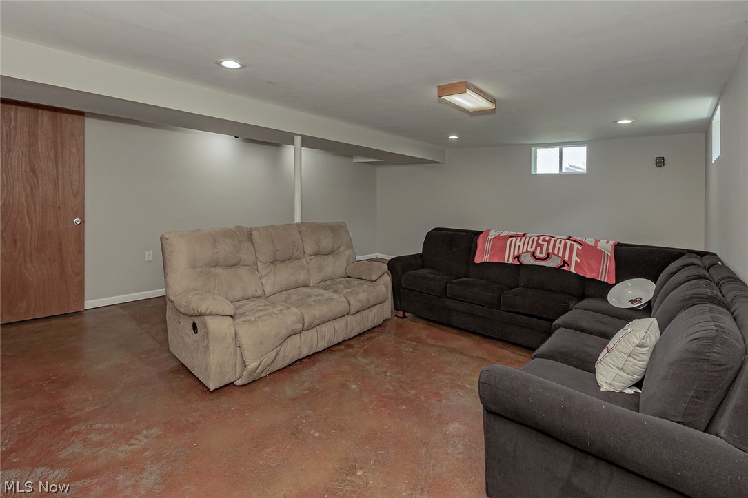 Village/Chardon - Residential