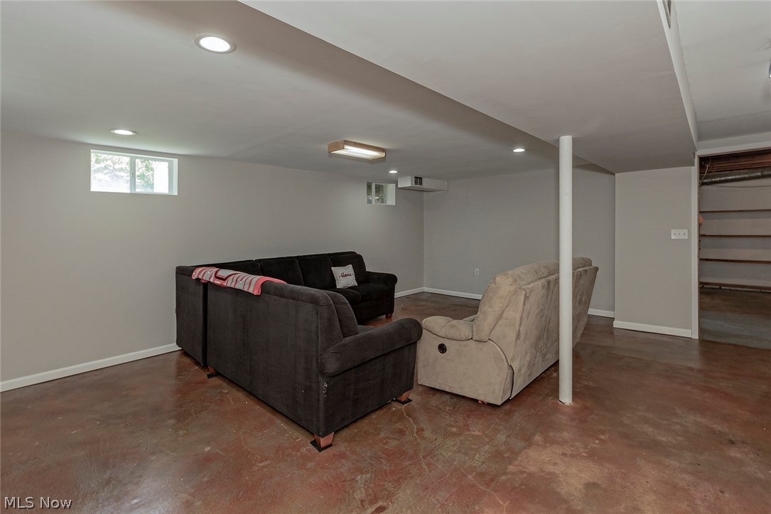 Village/Chardon - Residential