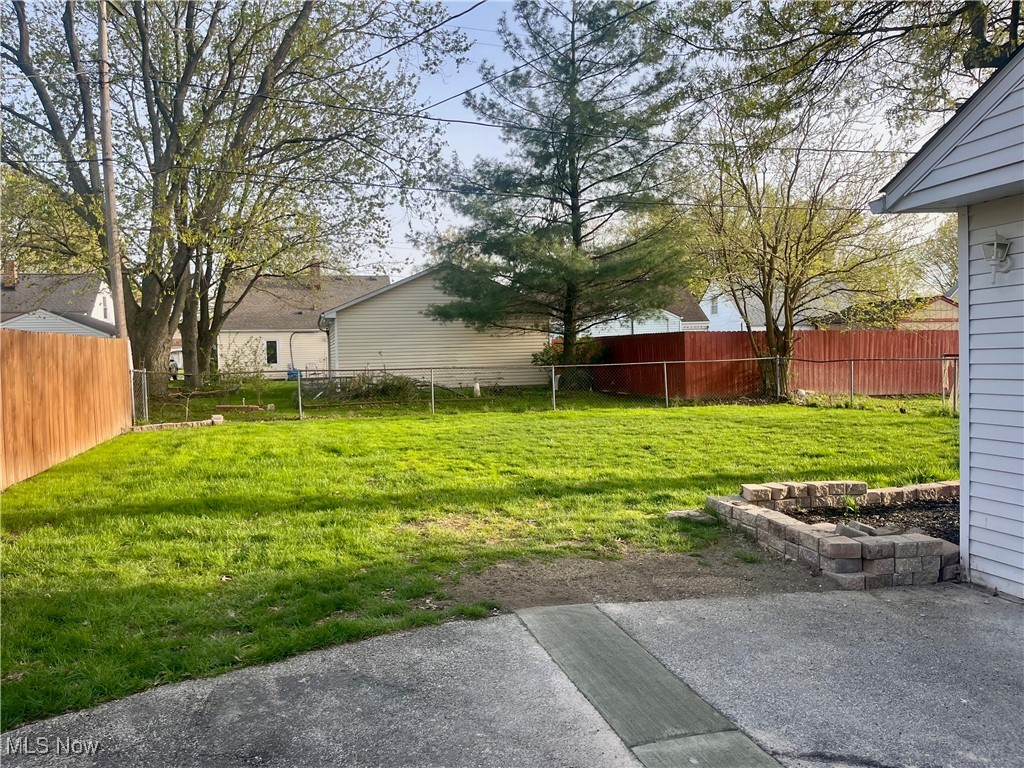 29430 Green Drive, Willowick, Ohio image 23