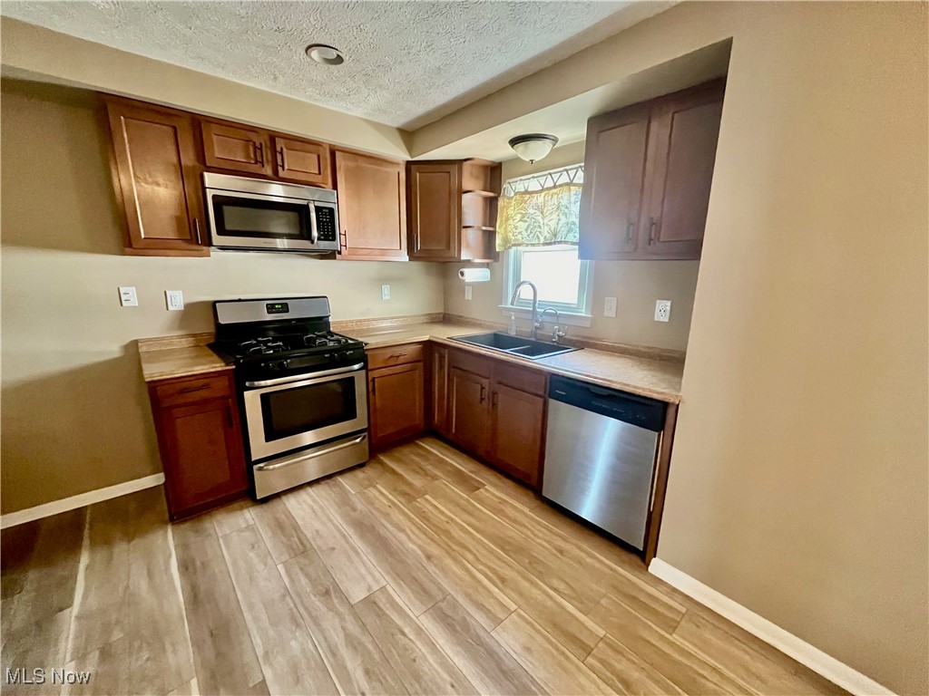 29430 Green Drive, Willowick, Ohio image 6