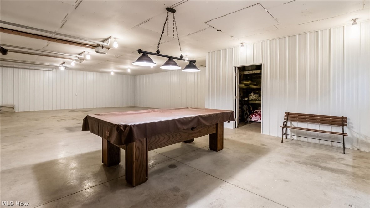 West/The Or United States Mili - Land