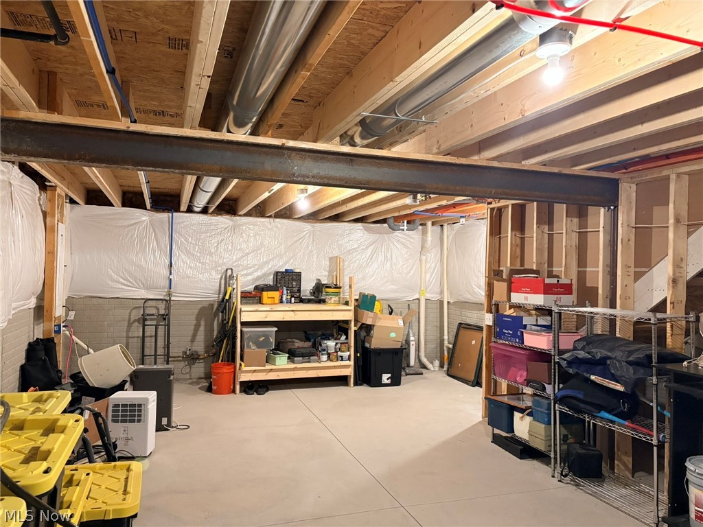 Whisper Crk Sub - Residential