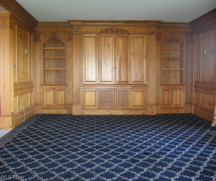 One Bratenahl Place Condo - Residential