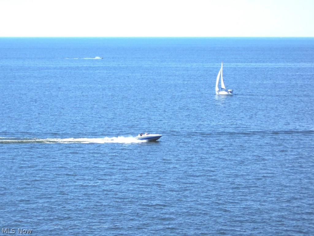 One Bratenahl Place Condo - Residential