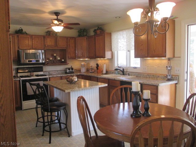 D E & J C Metzler 02 - Residential