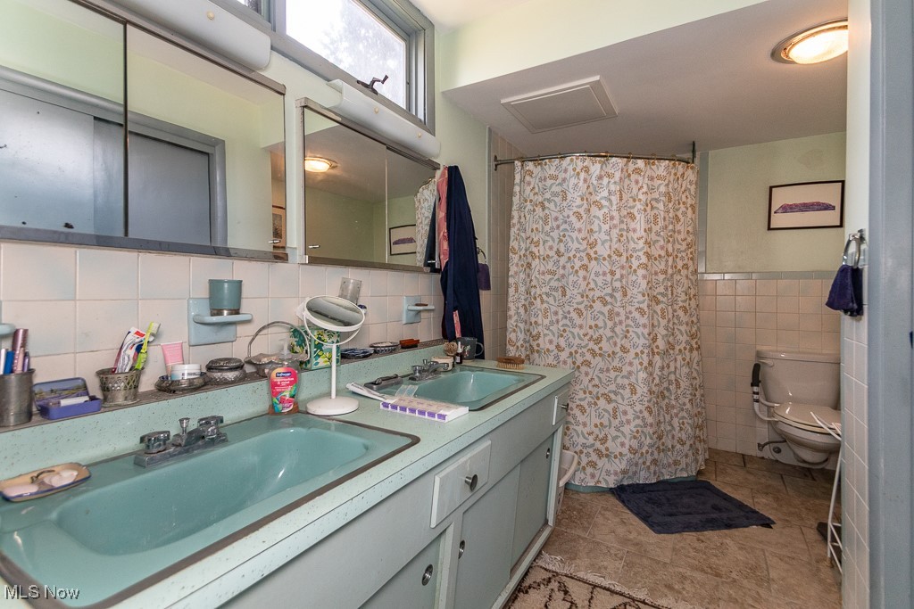 City/Mentor/Lk 16 - Residential