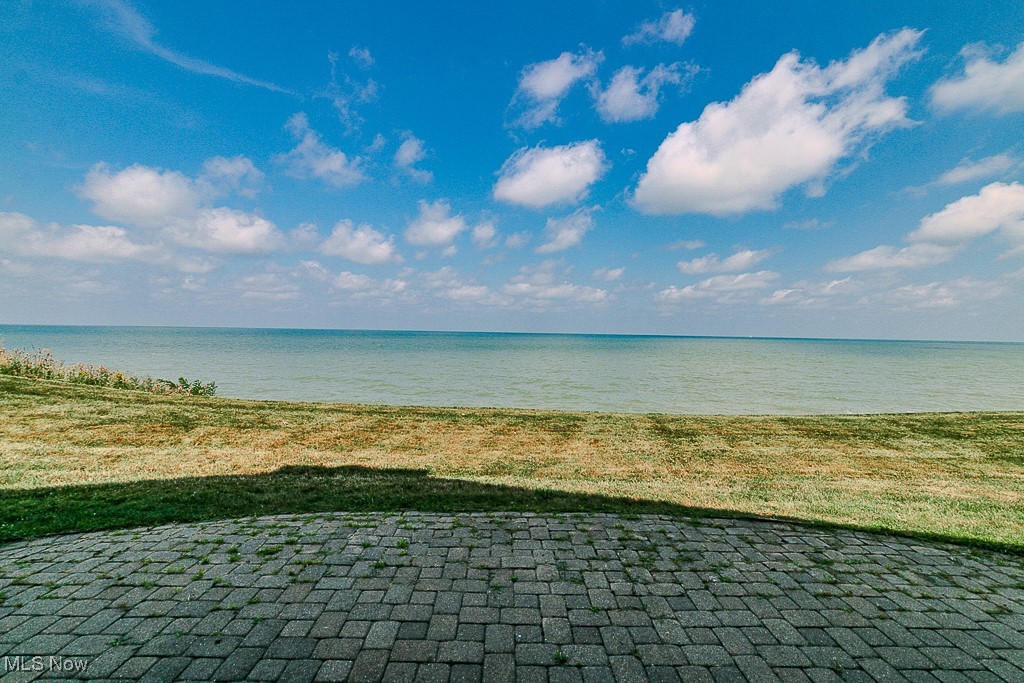 City/Mentor/Lk 16 - Residential