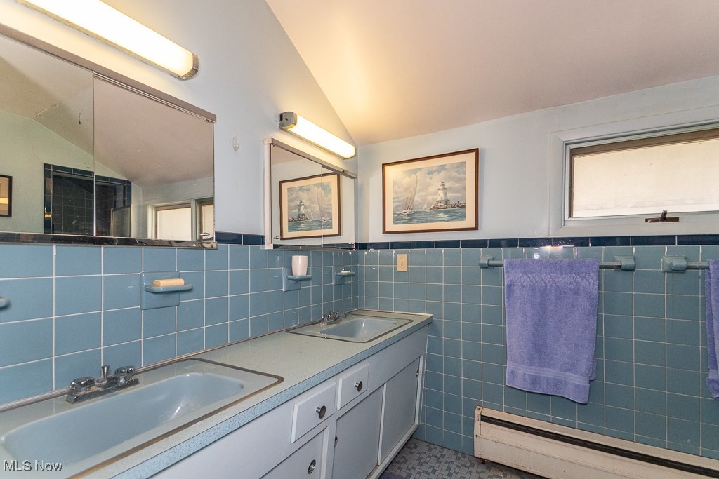 City/Mentor/Lk 16 - Residential