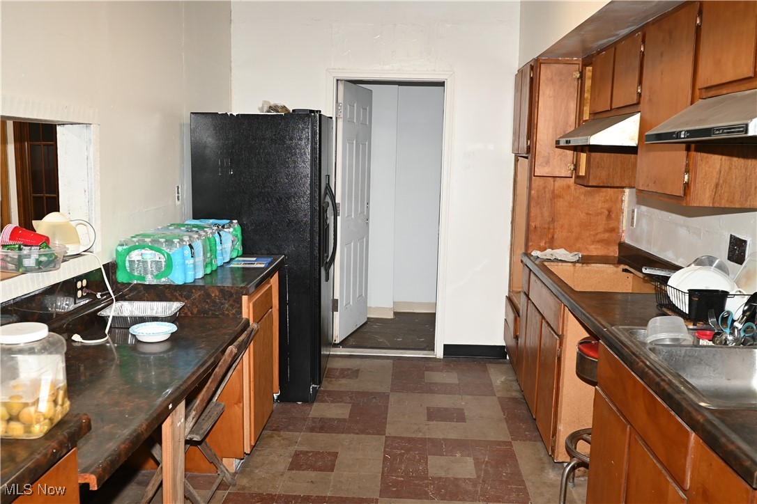 V D Emmons Trustee Allotment - Commercial Sale