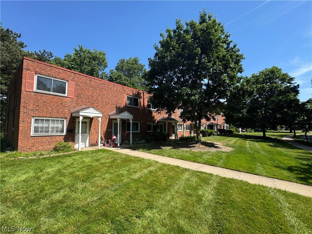 Photo of 4393 Fairway Drive, Cleveland, OH 44135 (MLS # 5216160)