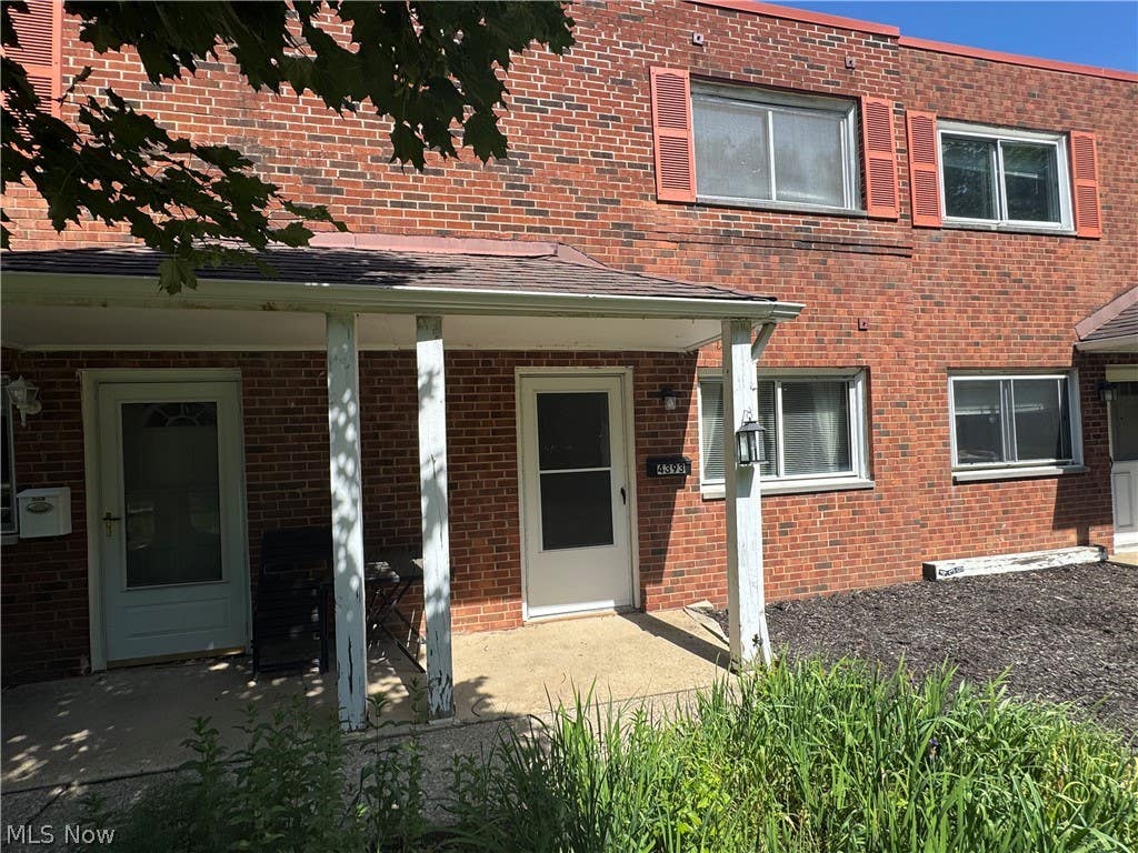 Photo of 4393 Fairway Drive, Cleveland, OH 44135 (MLS # 5216160)