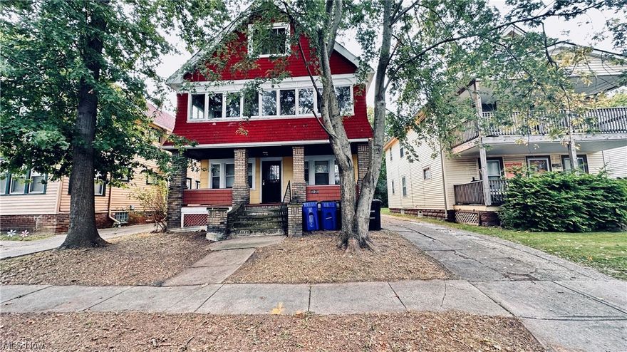 Great Investment Opportunity!  This affordable Duplex has good bones and is ready for it’s next owner.  Home boasts ample living space, a full basement, and a finished 3rd floor bonus room which could be converted into it’s own unit.  Lots of potential!  Located moments from the Waterloo Arts District. Schedule your appointment today!