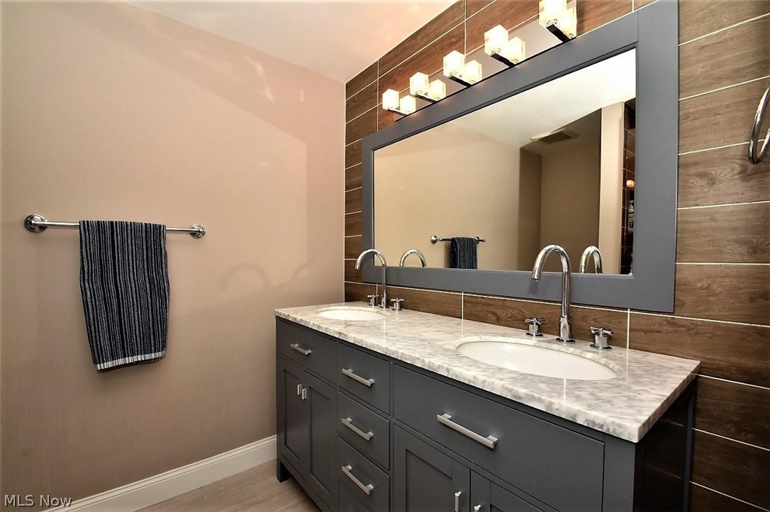 Monticello Estate - Residential