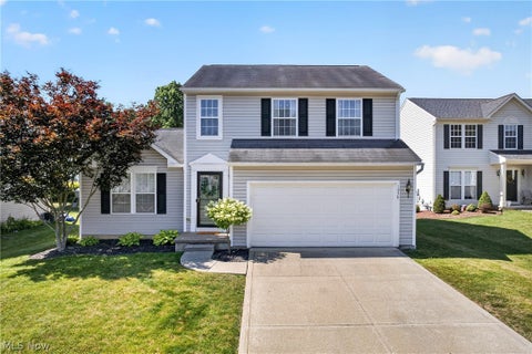 Homes For Sale - 1938 Northgate Circle<br/> Akron, OH 44320