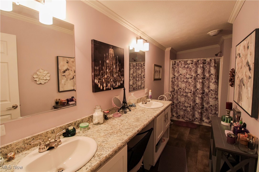 379 Pin Oak Circle, Elyria, Ohio image 19