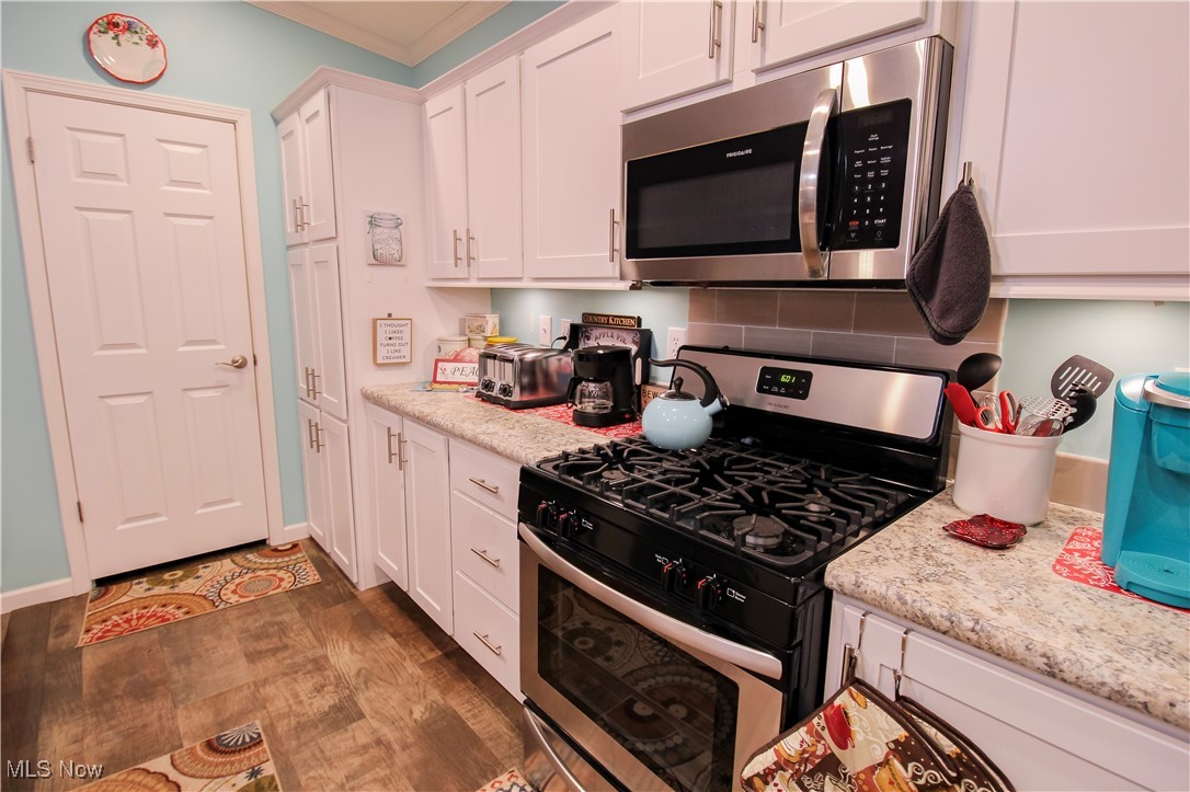 379 Pin Oak Circle, Elyria, Ohio image 14