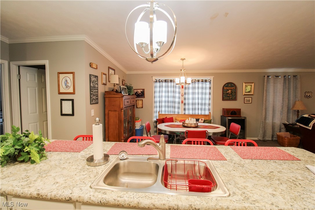 379 Pin Oak Circle, Elyria, Ohio image 13