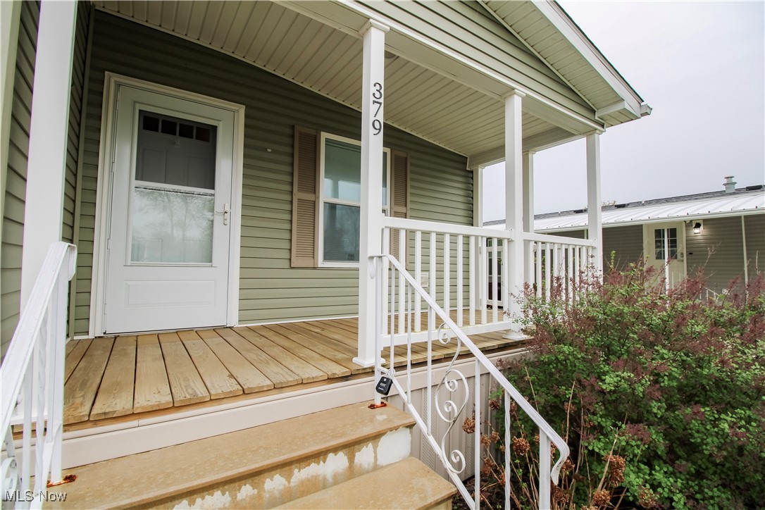379 Pin Oak Circle, Elyria, Ohio image 1