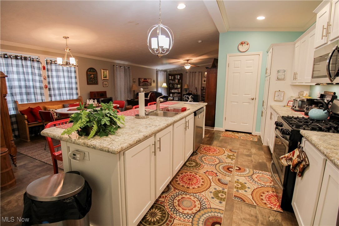 379 Pin Oak Circle, Elyria, Ohio image 11