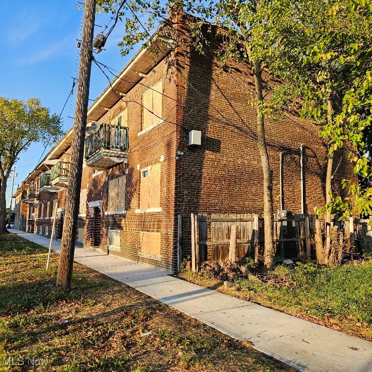 3425 E 128th Street