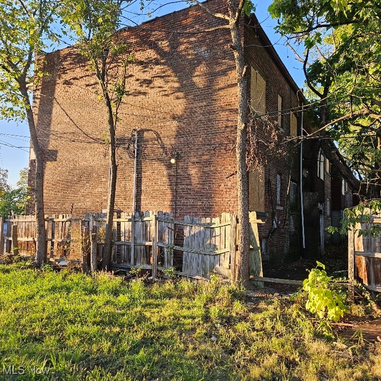 3425 E 128th Street