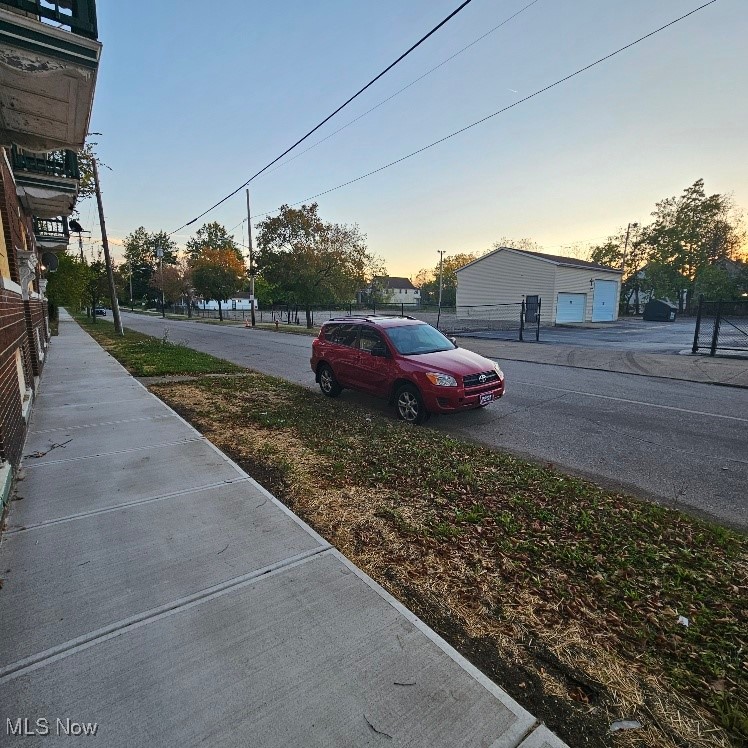 3425 E 128th Street