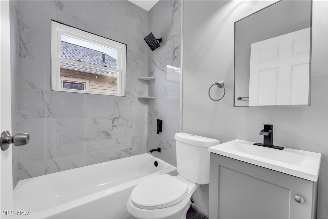 Bradley & Cobbs Madison Park All - Residential Income