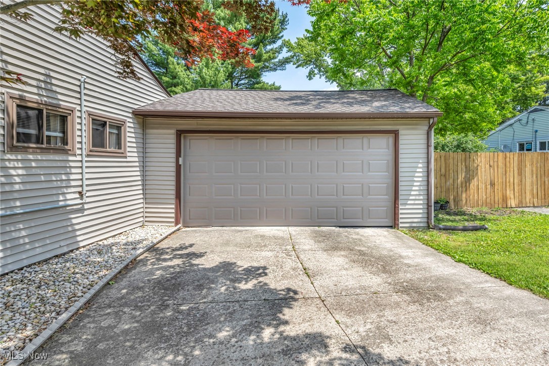 4113 Riverside Drive