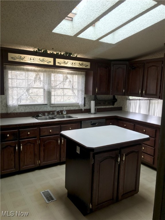 7680 Waynesburg Drive, Waynesburg, Ohio image 12