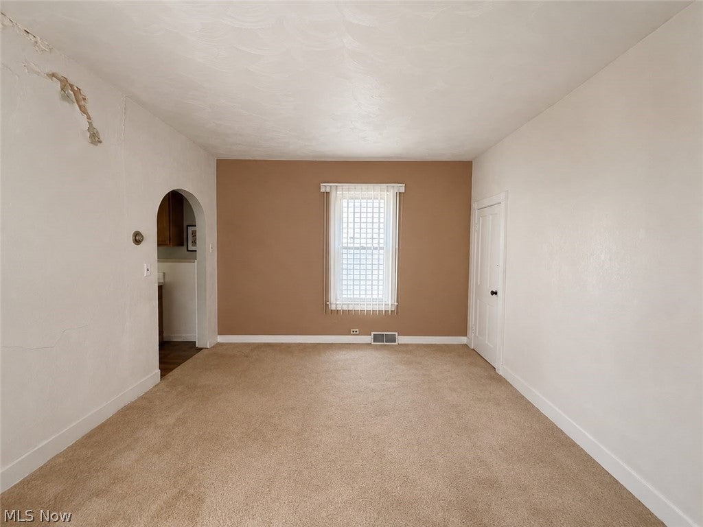 1611 Main Street
