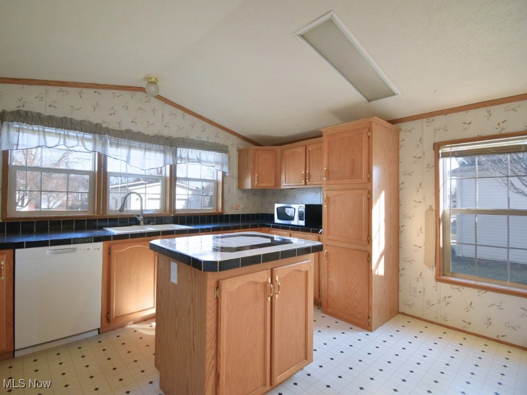 1556 Birdie Lane, Painesville, Ohio image 11