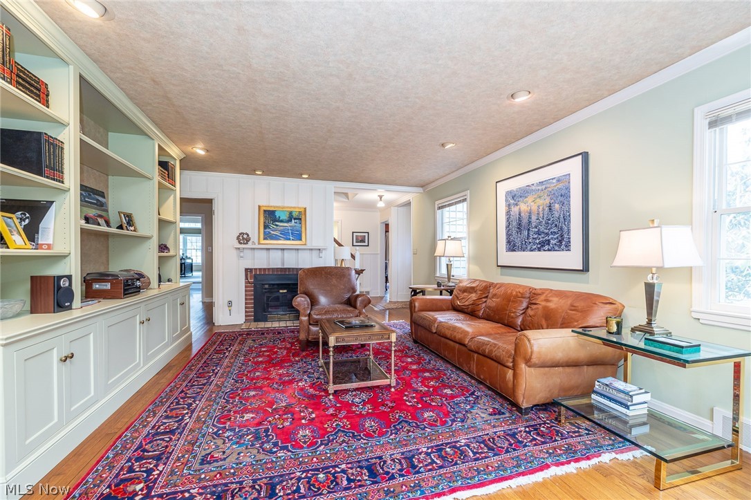 Chagrin Riverview - Residential