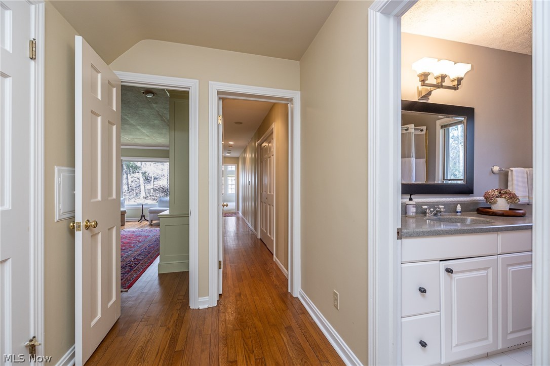 Chagrin Riverview - Residential