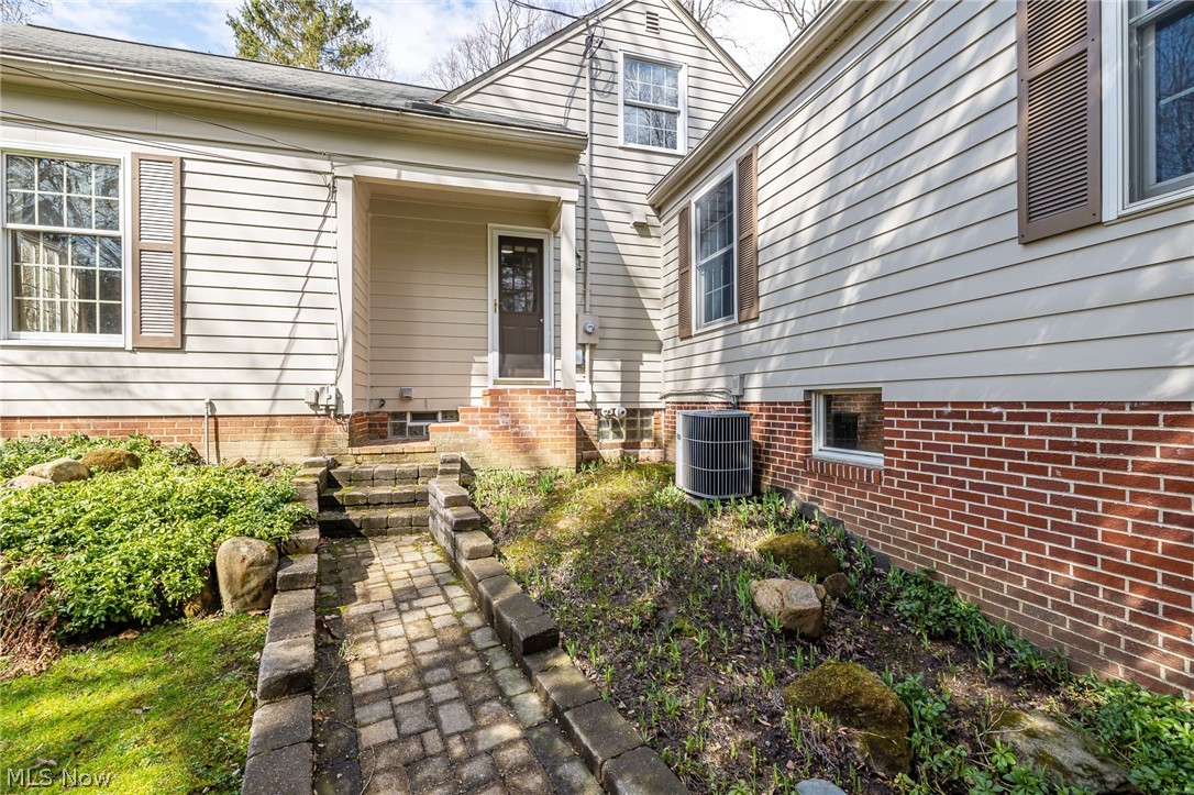 Chagrin Riverview - Residential