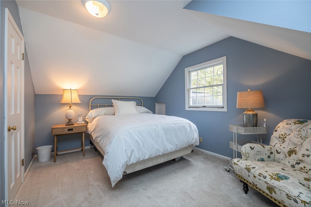 Chagrin Riverview - Residential