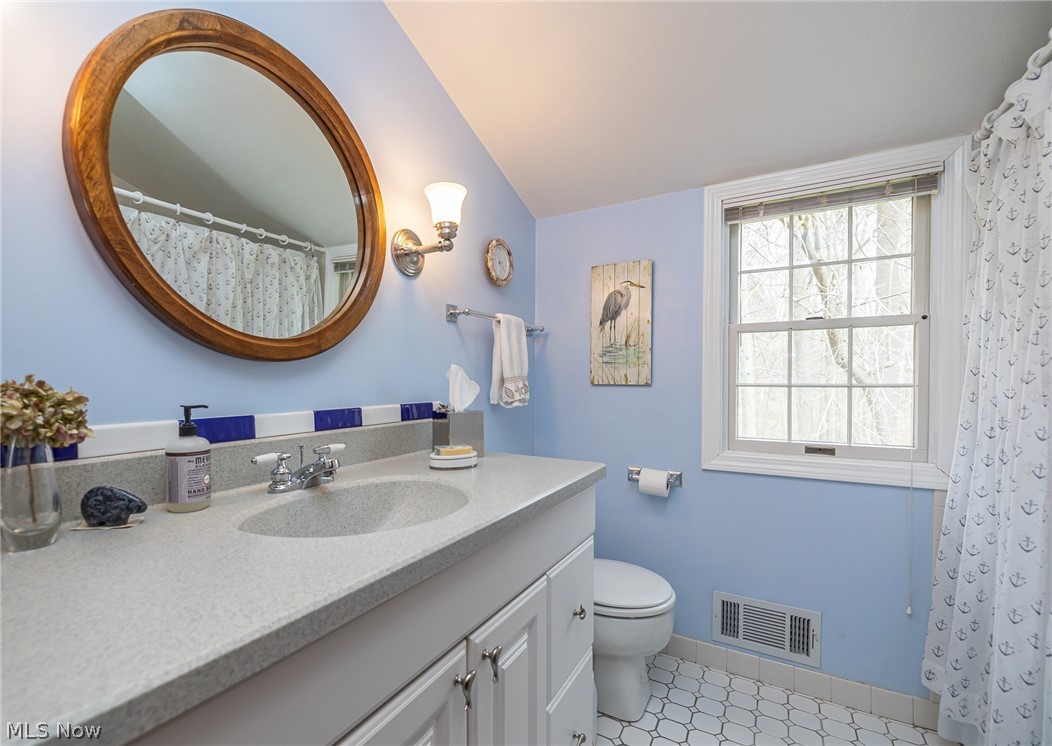 Chagrin Riverview - Residential